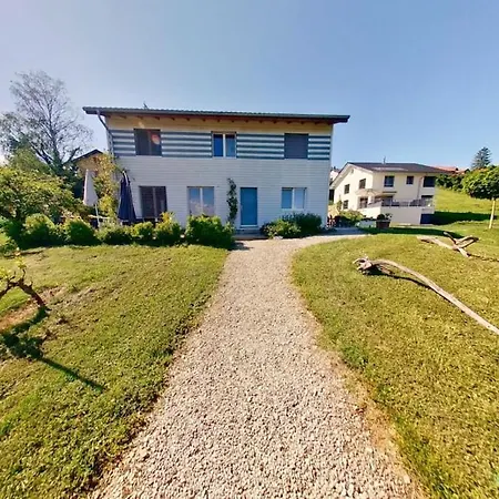 De Avec Vue Sur Le De Morat Vully-les-Lacs